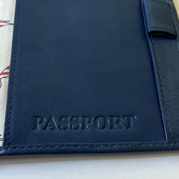 Tommy Bahama American Golfer leather passport score card holder - Picture 7 of 8